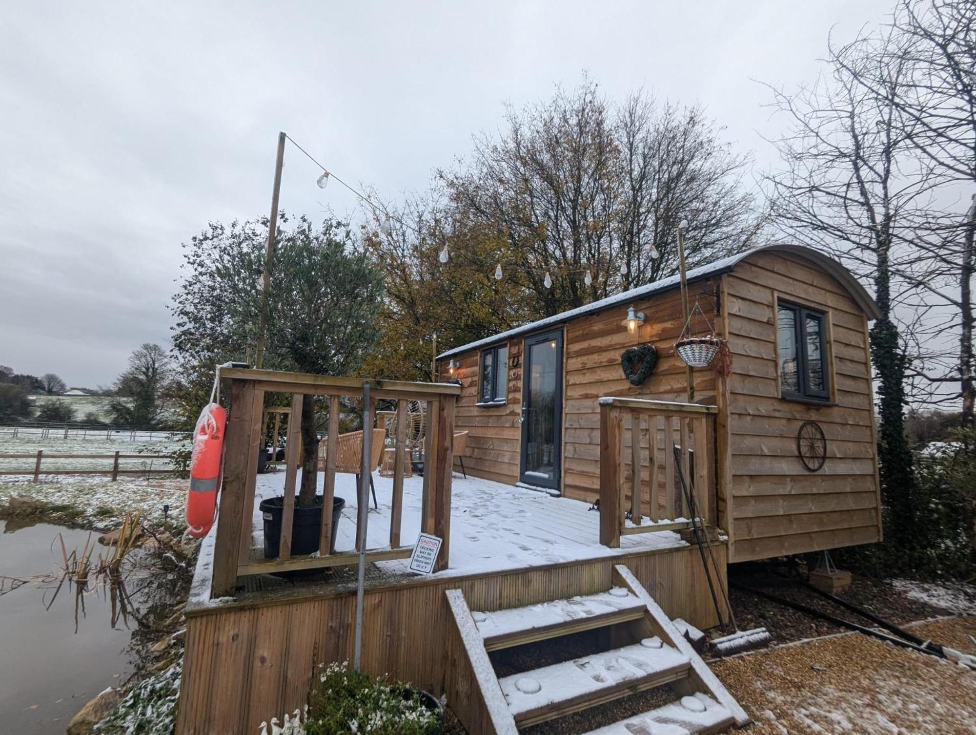 Rusty Duck Retreat Shepherds Hut 셰드필드 외부 사진